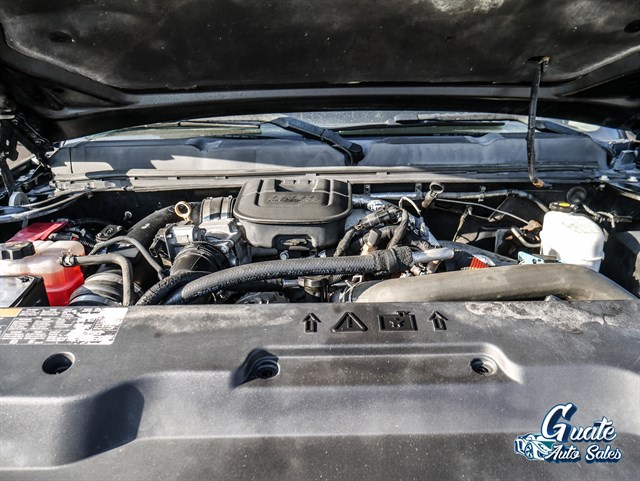 Chevrolet Silverado photo 14