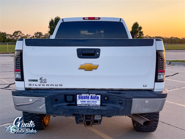 Chevrolet Silverado photo 11