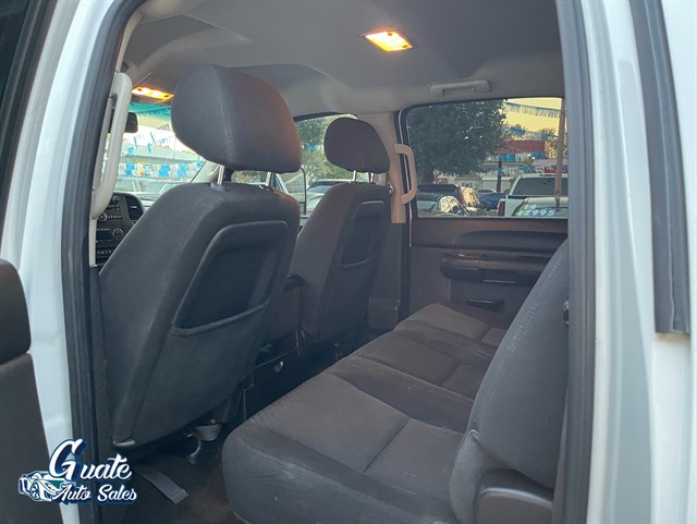 Chevrolet Silverado photo 8