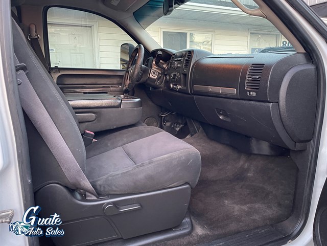 Chevrolet Silverado photo 14