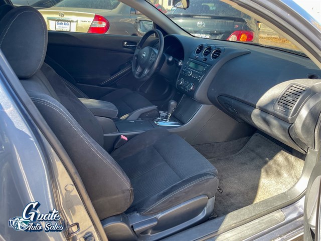 Nissan Altima photo 10