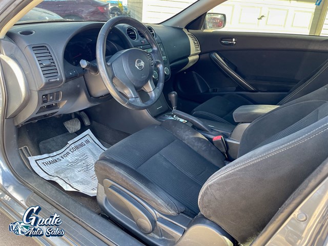Nissan Altima photo 4