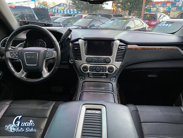 GMC Yukon photo 4