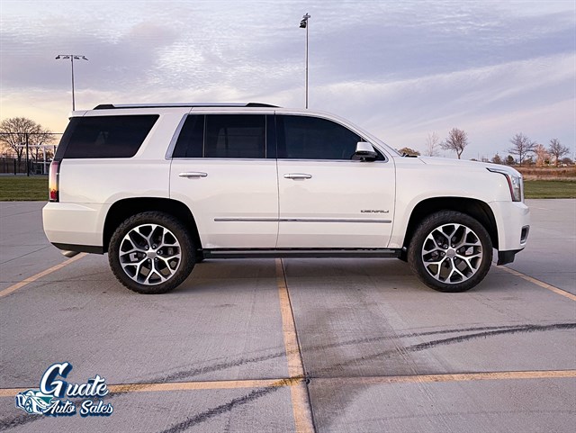 GMC Yukon photo 18