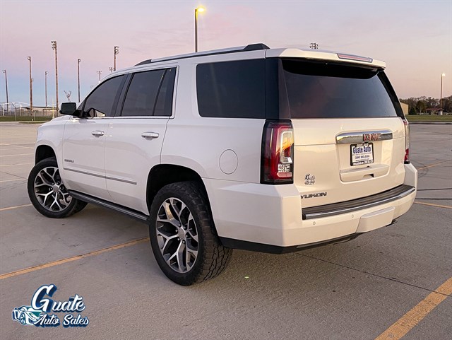 GMC Yukon photo 13