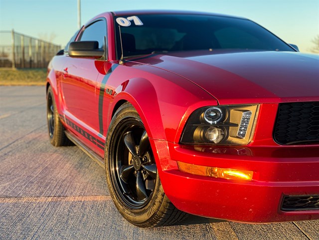Ford Mustang photo 17