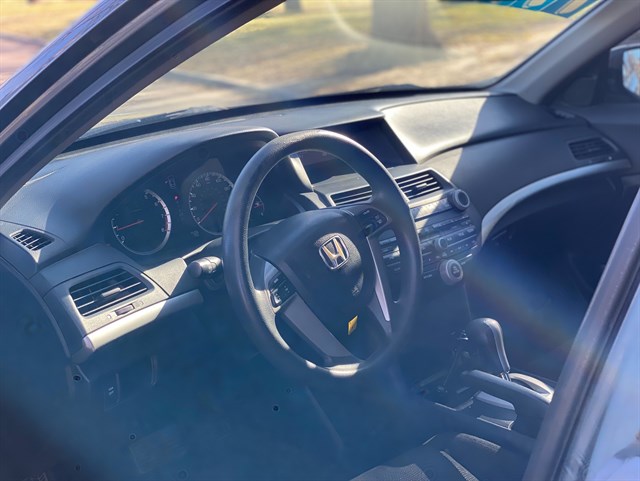Honda Accord photo 4