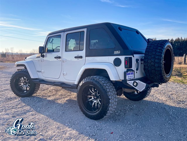 Jeep Wrangler photo 12