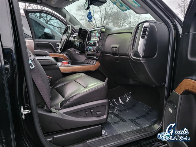 Chevrolet Silverado photo 17