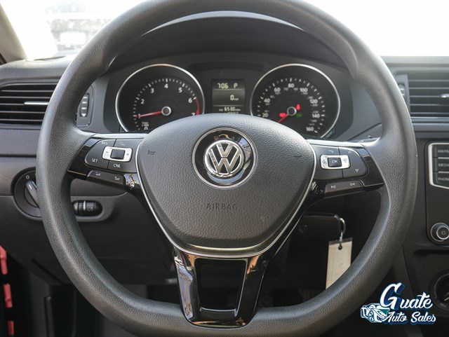 Volkswagen Jetta photo 7