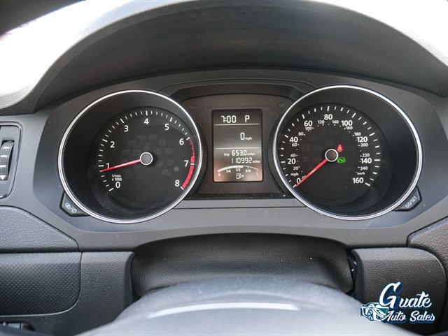 Volkswagen Jetta photo 6