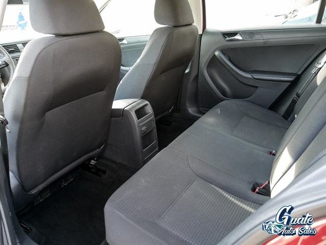 Volkswagen Jetta photo 9