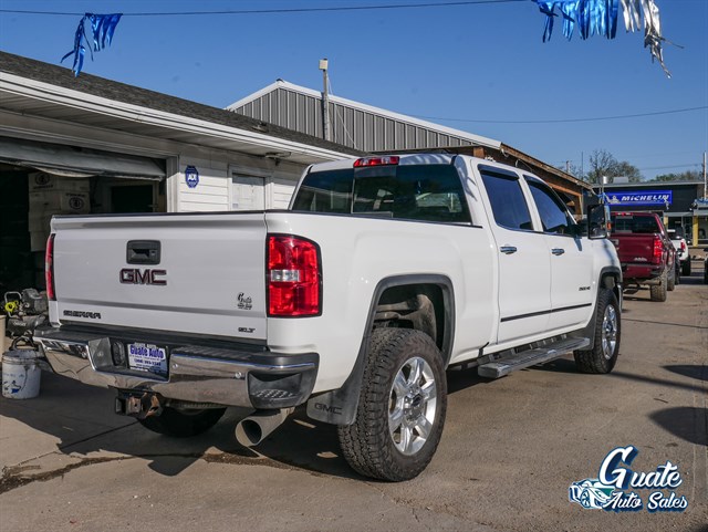 GMC Sierra photo 15