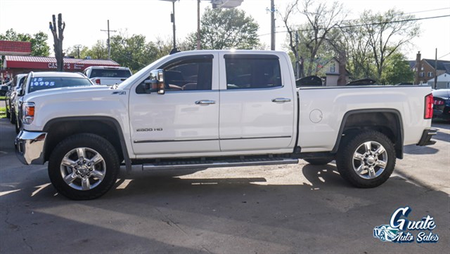 GMC Sierra photo 4