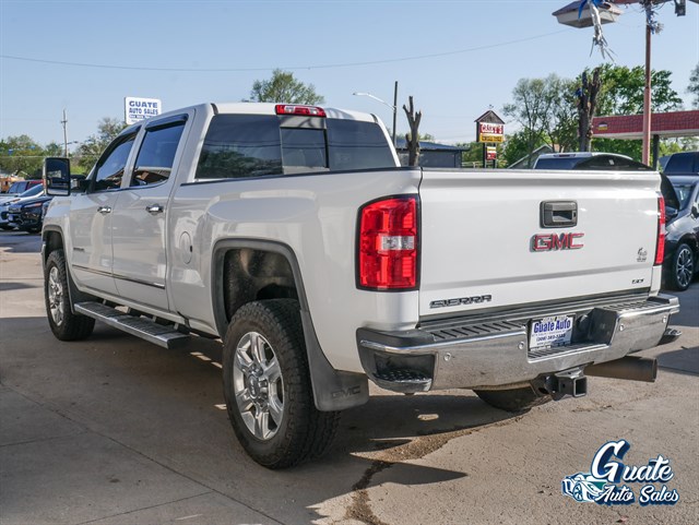 GMC Sierra photo 13