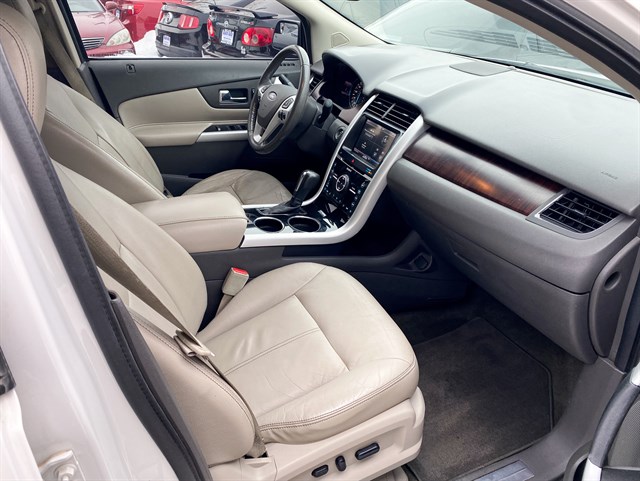 Ford Edge photo 13