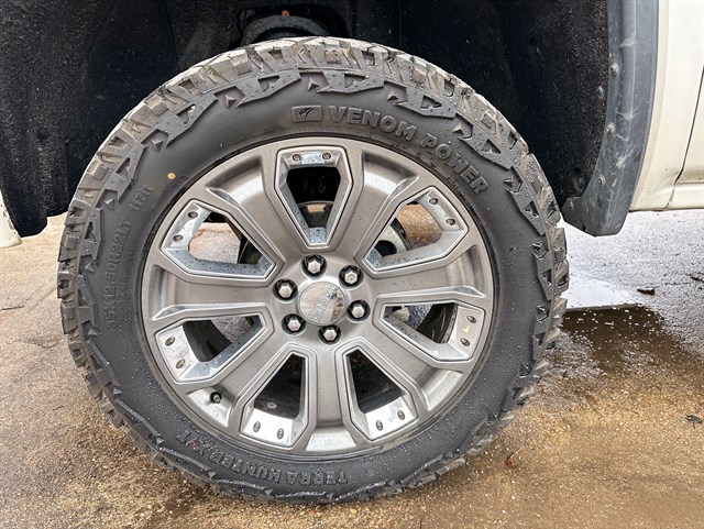 GMC Sierra photo 6