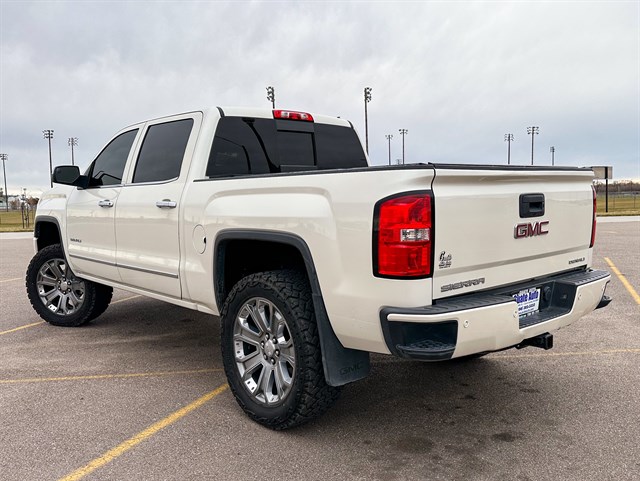 GMC Sierra photo 4
