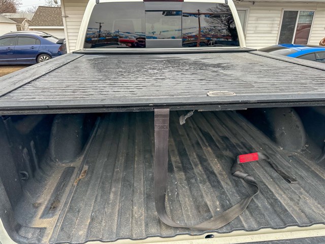 GMC Sierra photo 2