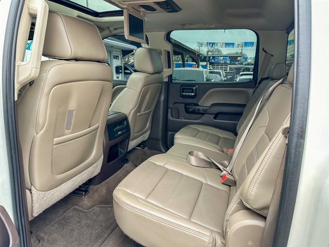 GMC Sierra photo 10