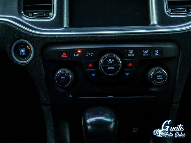 Dodge Charger photo 10