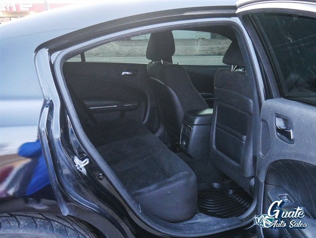 Dodge Charger photo 11