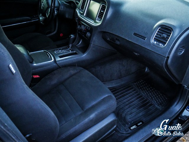 Dodge Charger photo 14