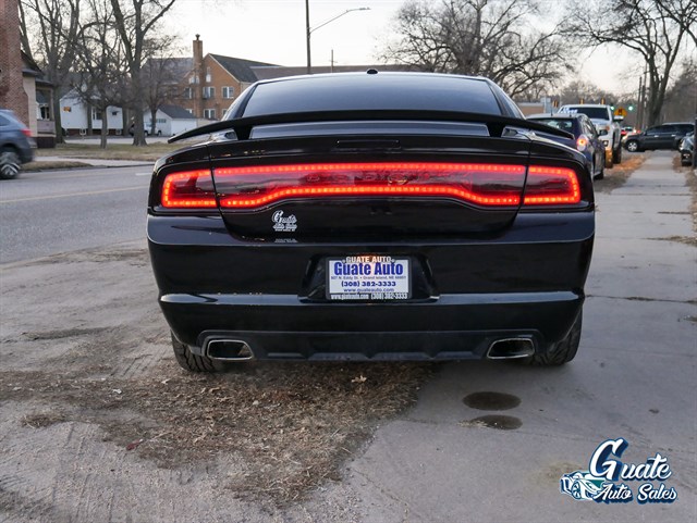 Dodge Charger photo 6