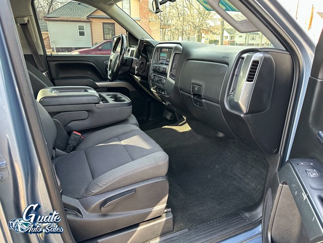 Chevrolet Silverado photo 15