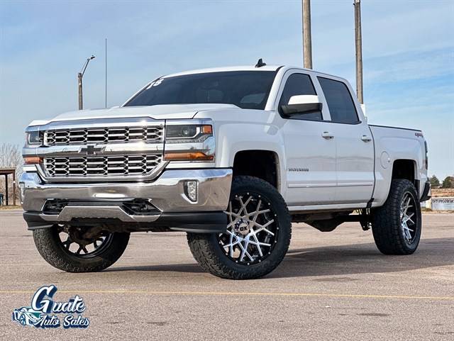 Chevrolet Silverado photo 3