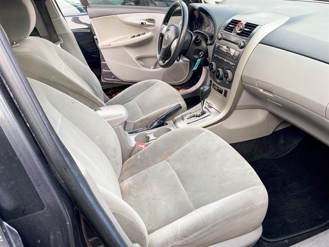 Toyota Corolla photo 13