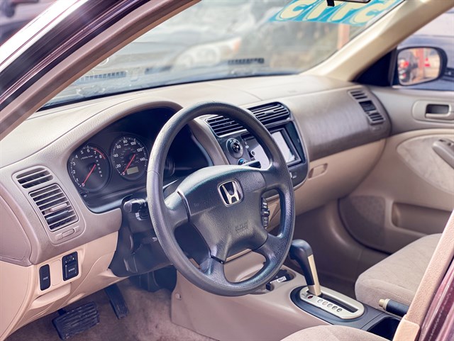 Honda Civic photo 4