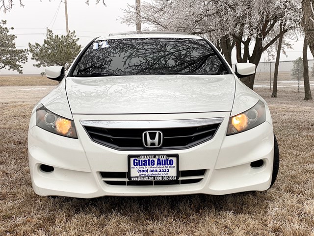 Honda Accord photo 2
