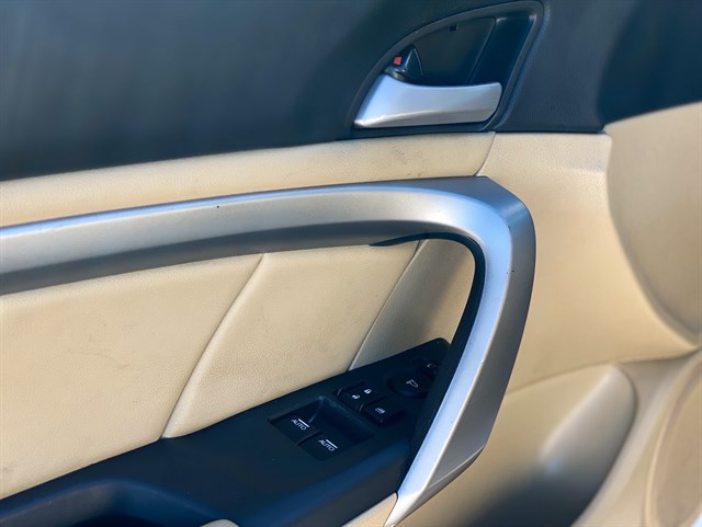 Honda Accord photo 8