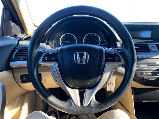 Honda Accord photo 5
