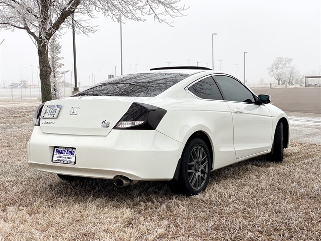Honda Accord photo 12