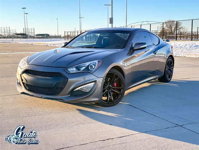 Hyundai Genesis Coupe photo 3