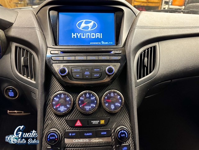 Hyundai Genesis Coupe photo 5