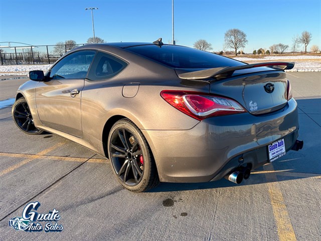 Hyundai Genesis Coupe photo 7