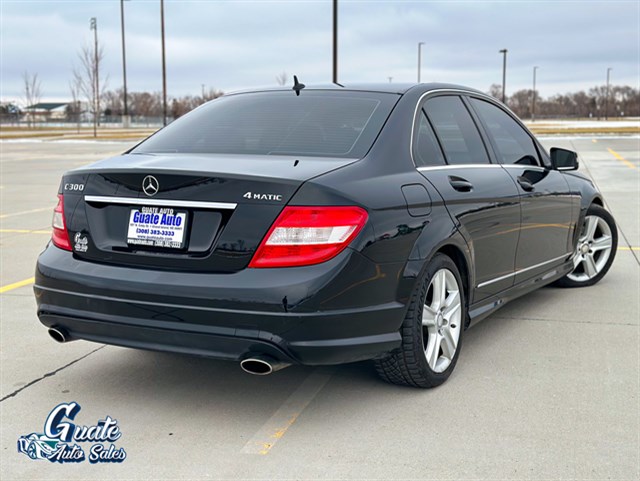Mercedes-Benz C-Class photo 13