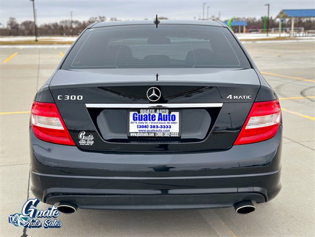 Mercedes-Benz C-Class photo 12