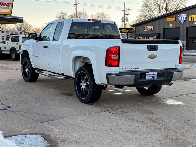 Chevrolet Silverado photo 7