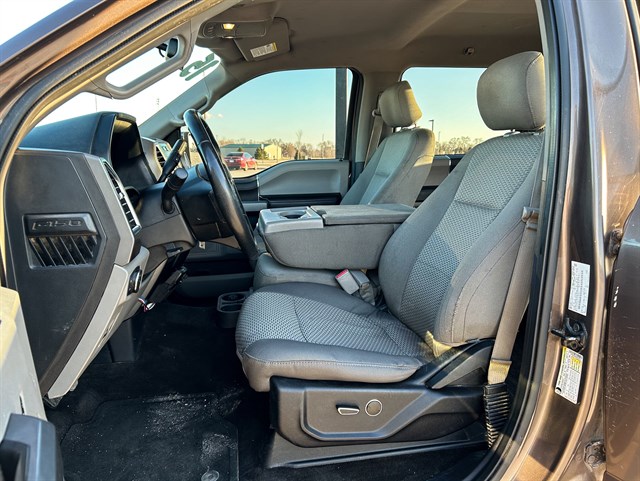 Ford F-150 photo 14