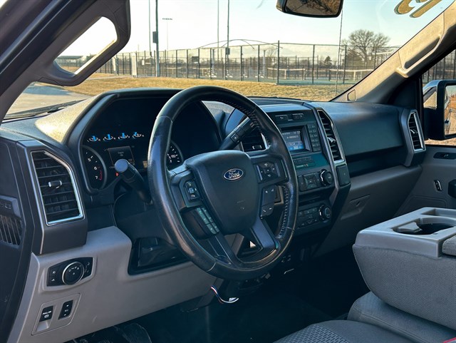 Ford F-150 photo 4