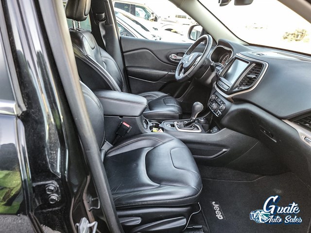 Jeep Cherokee photo 12