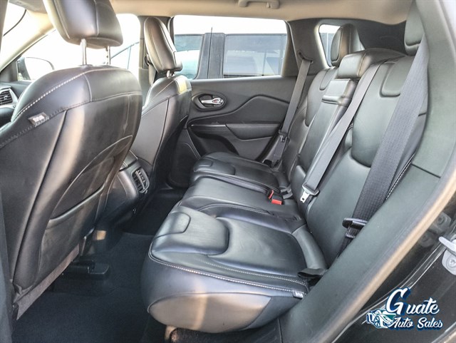 Jeep Cherokee photo 9