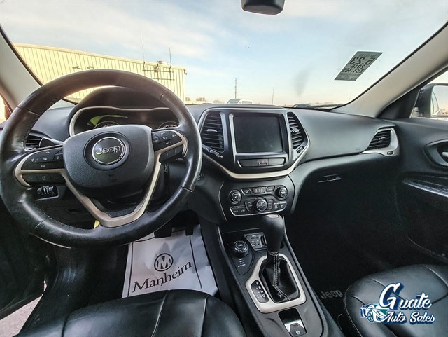Jeep Cherokee photo 10