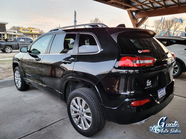 Jeep Cherokee photo 9