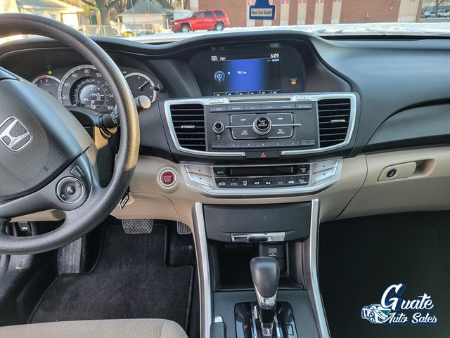 Honda Accord photo 14