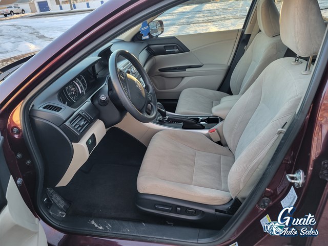 Honda Accord photo 12
